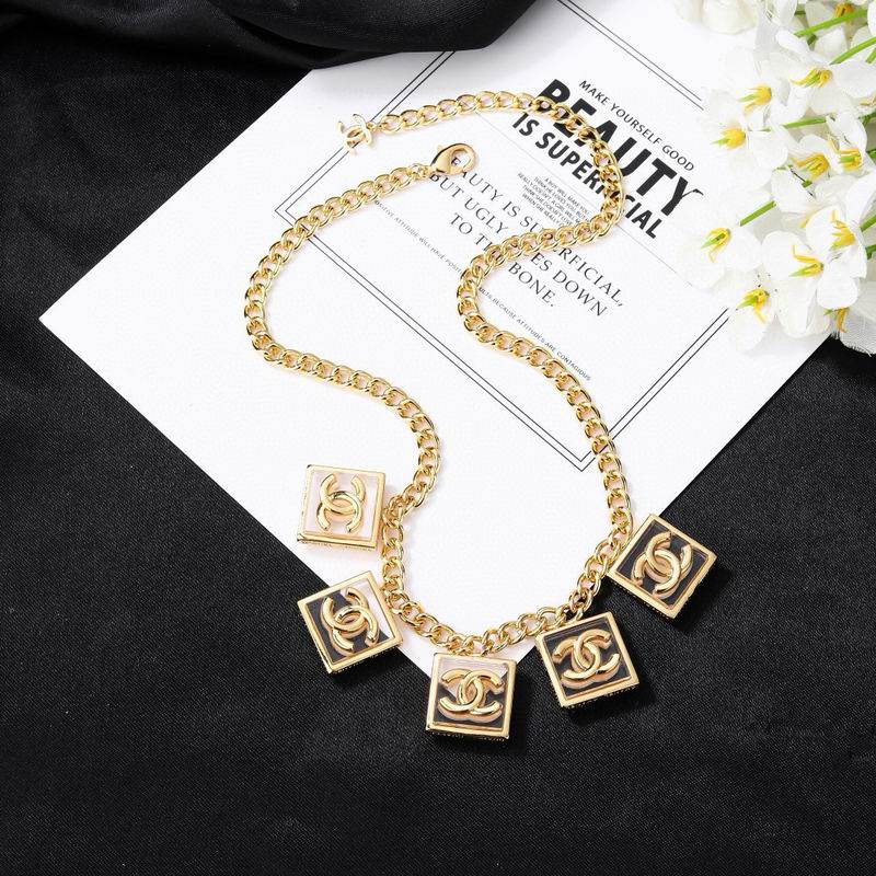 Chanel Necklace 02yxs80